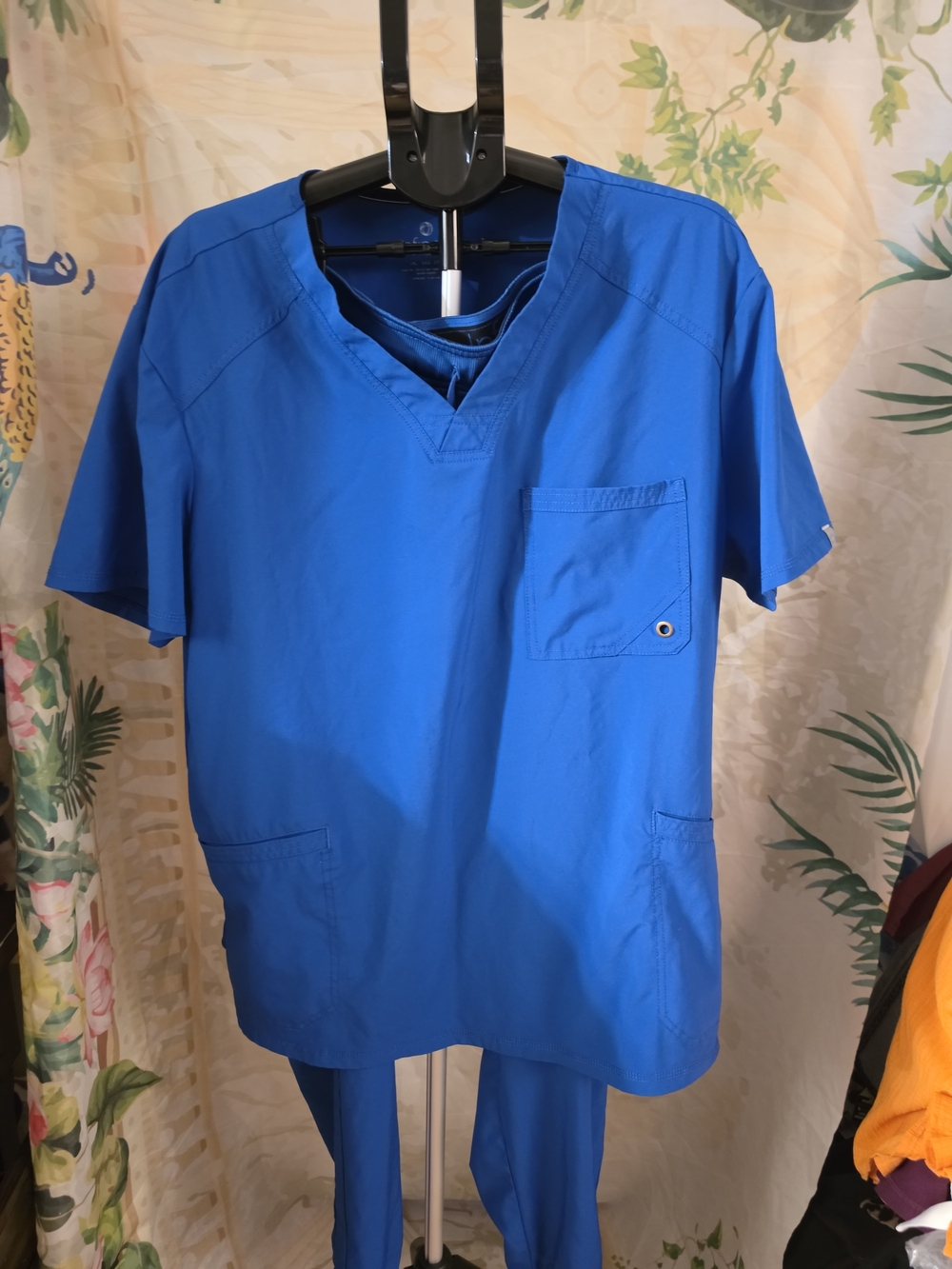 Men's 2XL Infinity by Cherokee blue scrub set #scrubs #medical
Cherokee Infinity